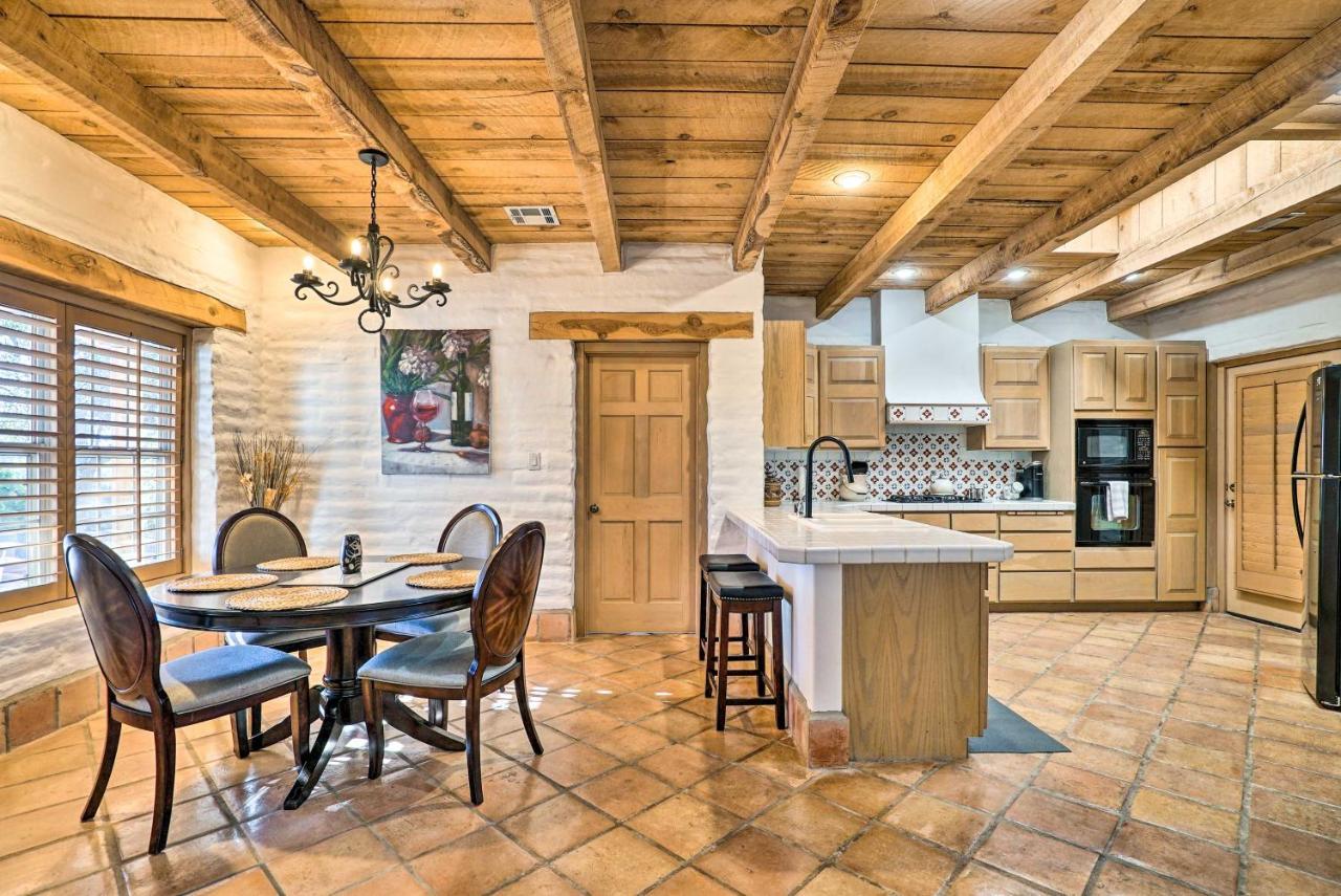 Las Cruces Home La Casa Blanca With Courtyard Kültér fotó